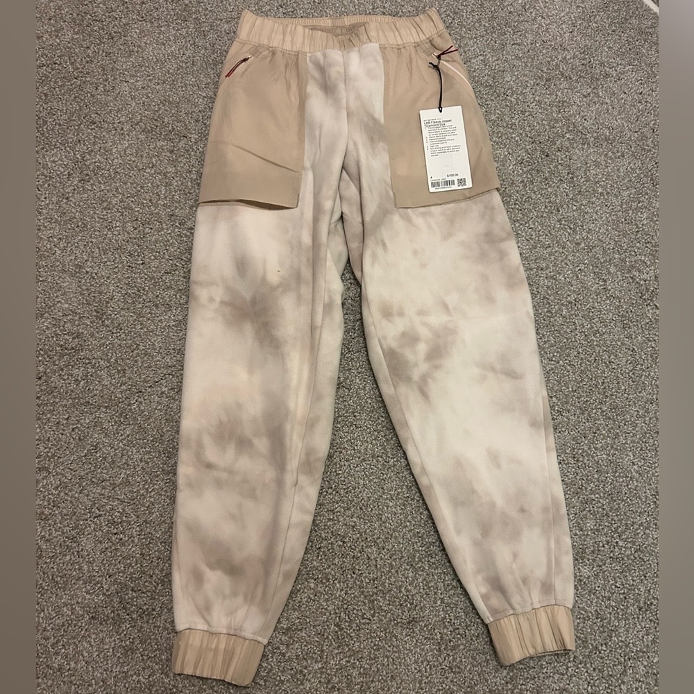 Lululemon lab Fleece Joggers Diamond Dye in Light Ivory Cafe Au Lait size 4
